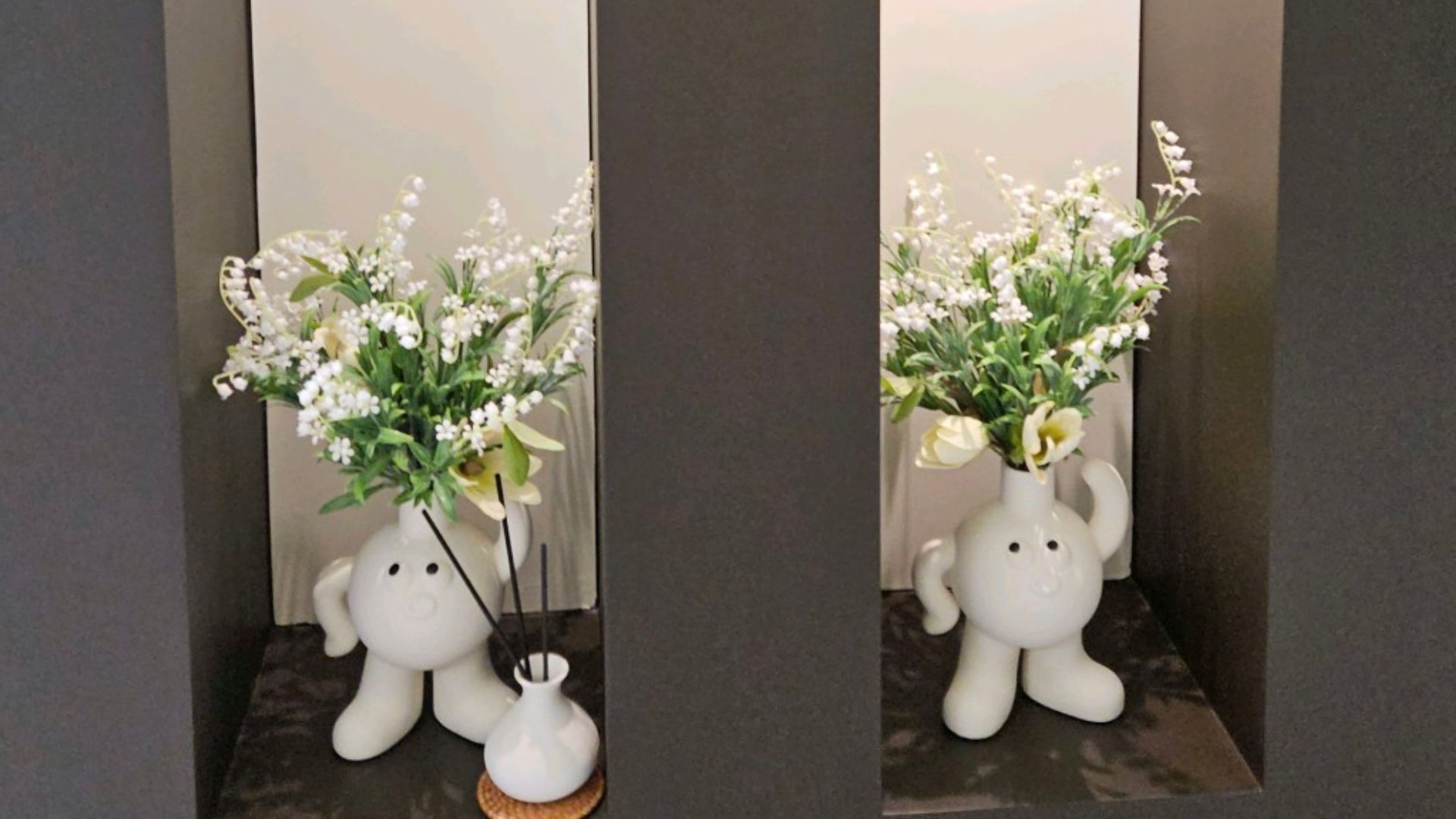 Bloomy interior
