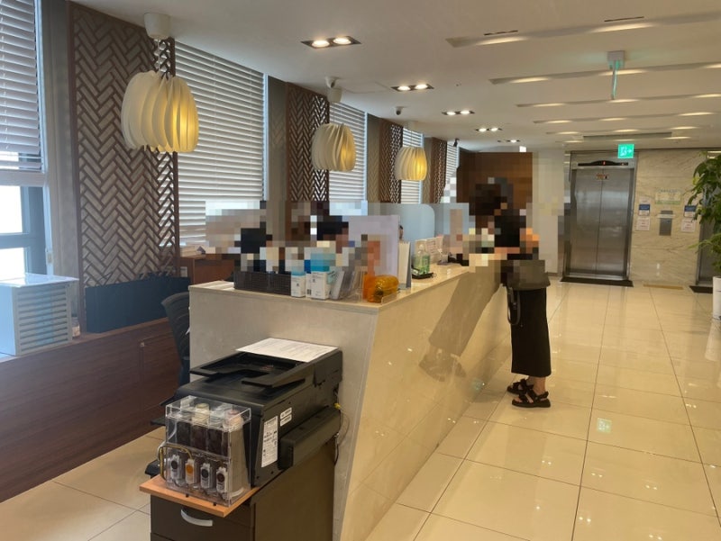 Maxwell interior